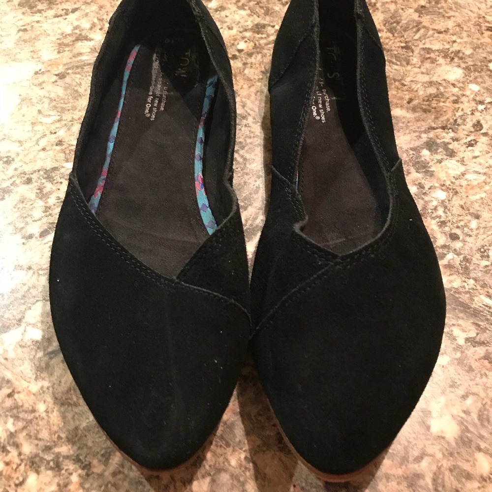 Tom’s Jutti flats